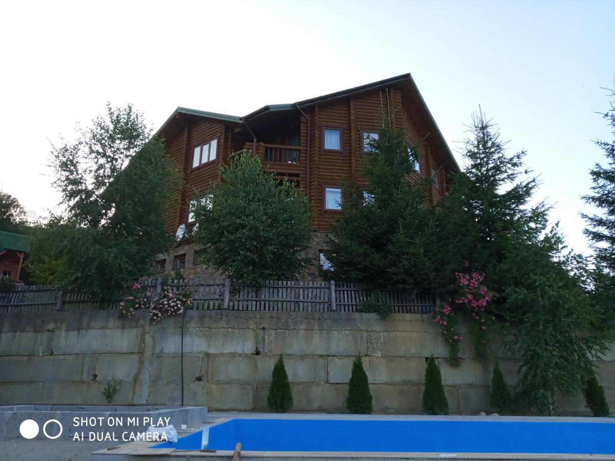 Крокус Мія Hotel Slavske Eksteriør billede