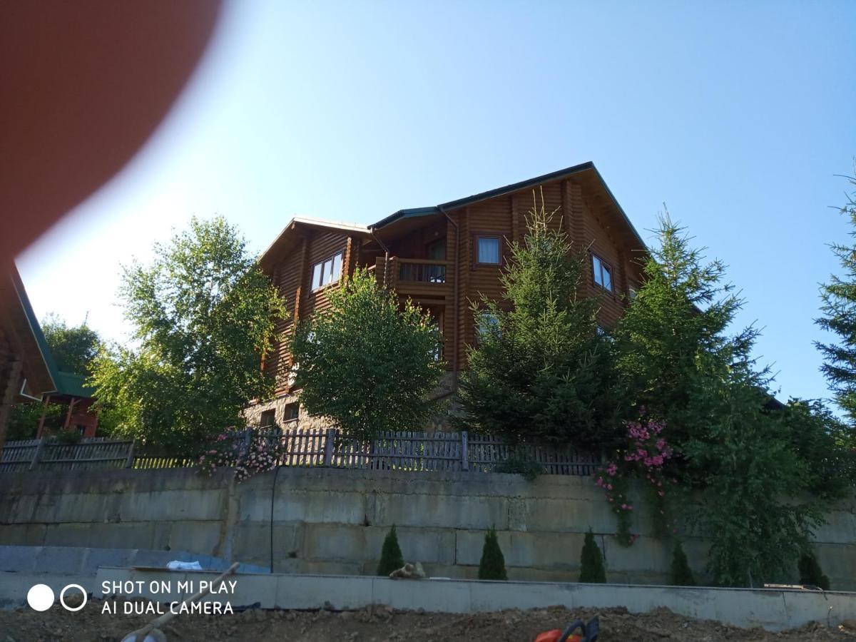 Крокус Мія Hotel Slavske Eksteriør billede
